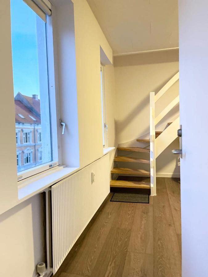 Scandinavian Apartment Hotel - Lunden 1 - Central 3 Bedroom Apartment On Two Floors Horsens Exterior foto